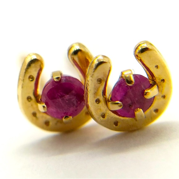 Authentic Ruby Yellow Gold Lucky Horseshoe Stud Earrings - Picture 7 of 8